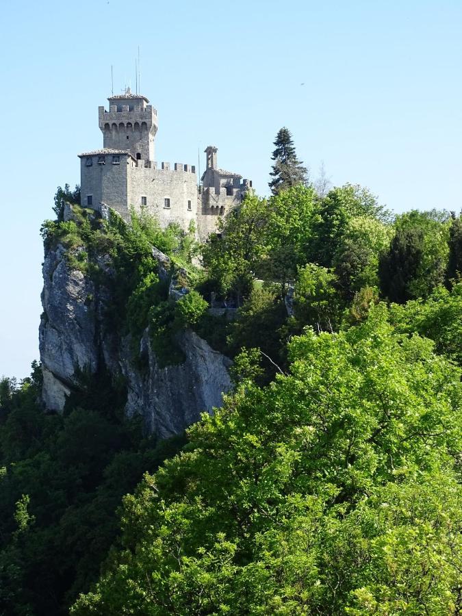 Hotel Casadei Римини Екстериор снимка