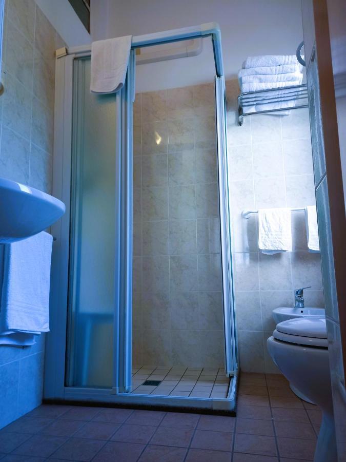 Hotel Casadei Римини Екстериор снимка